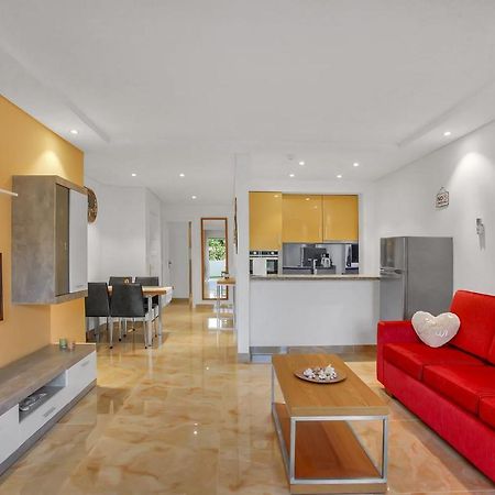Apartment In Albatros Complex "Albaroa" Сан Мигел де Абона Екстериор снимка